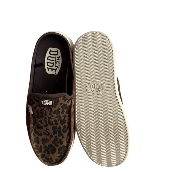 HEYDUDE Women's Austin Lift Classic casual slip-on shoe in a brown leopard - Picture 3 of 5